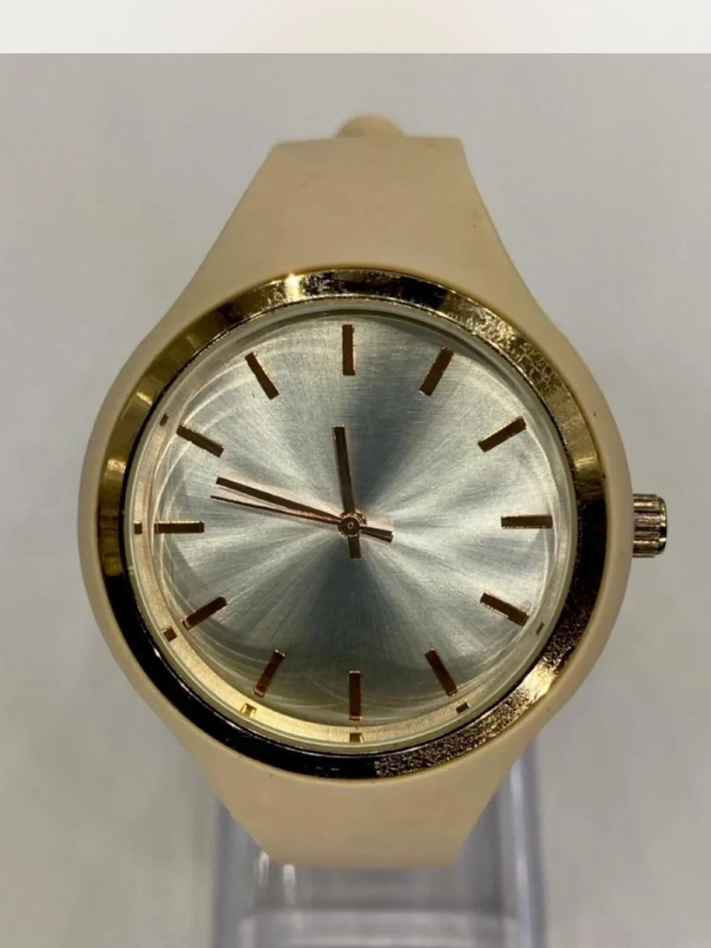 Gold-Tone *^* Bisque” Minimalist Silicone Strap Watch - Cream \ Gold Hardwear *